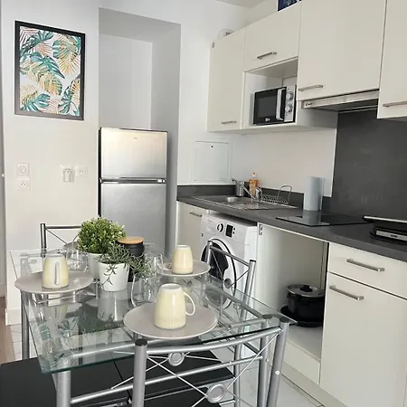Royale Elegance, Proche Paris La Defense Безон