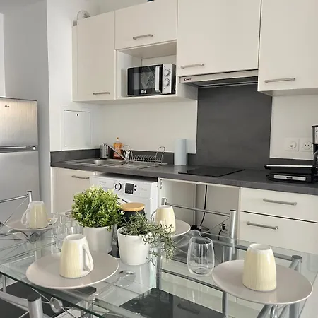 Апартаменты Royale Elegance, Proche Paris La Defense